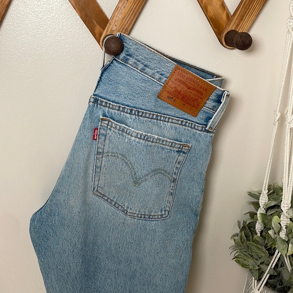 Levi’s Premium 501 Skinny Jeans - Light Wash - Picture 4 of 8